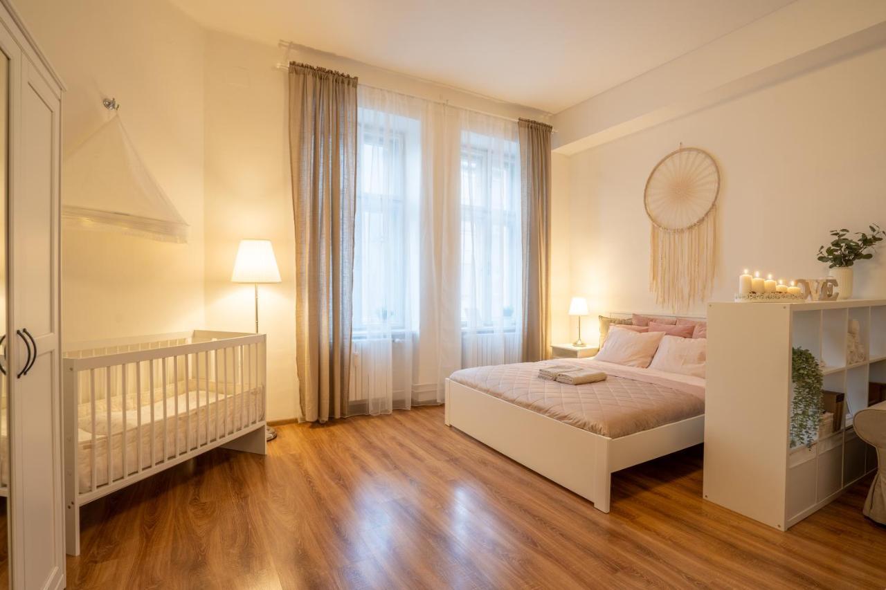 Family Apartment Ostrava Exterior photo