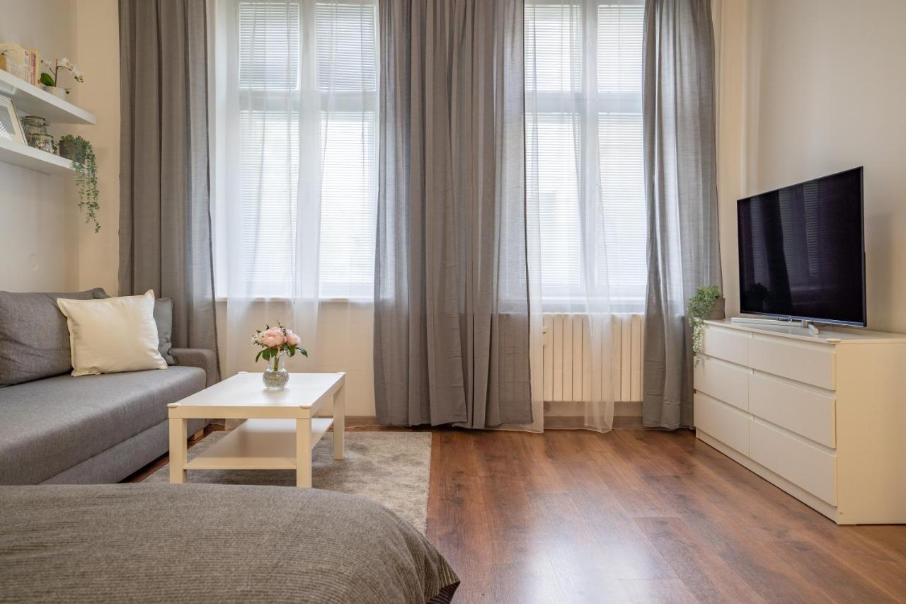 Family Apartment Ostrava Exterior photo