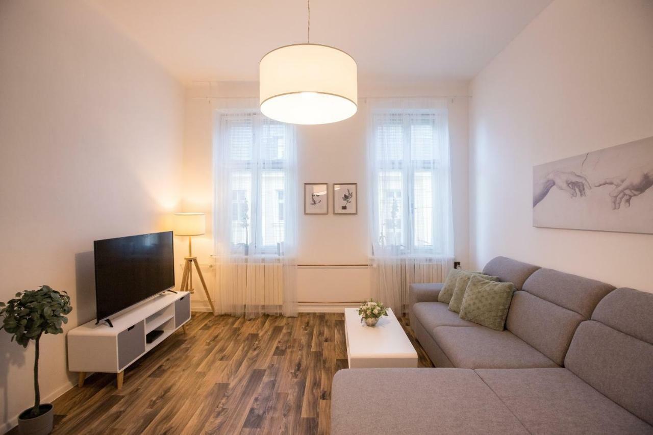Family Apartment Ostrava Exterior photo
